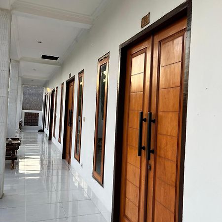 Bale Sunrise Hotel กีลีตราวางัน ภายนอก รูปภาพ
