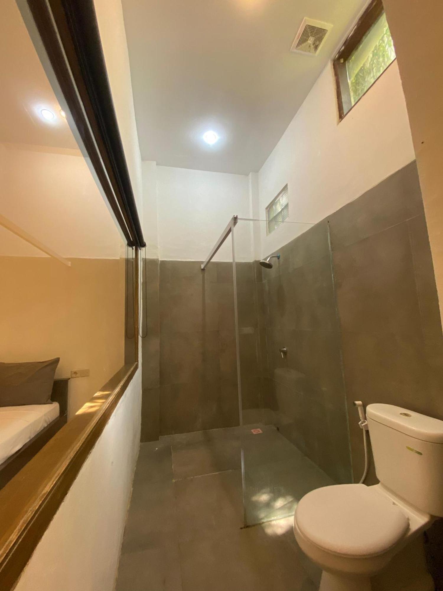 Bale Sunrise Hotel กีลีตราวางัน ภายนอก รูปภาพ
