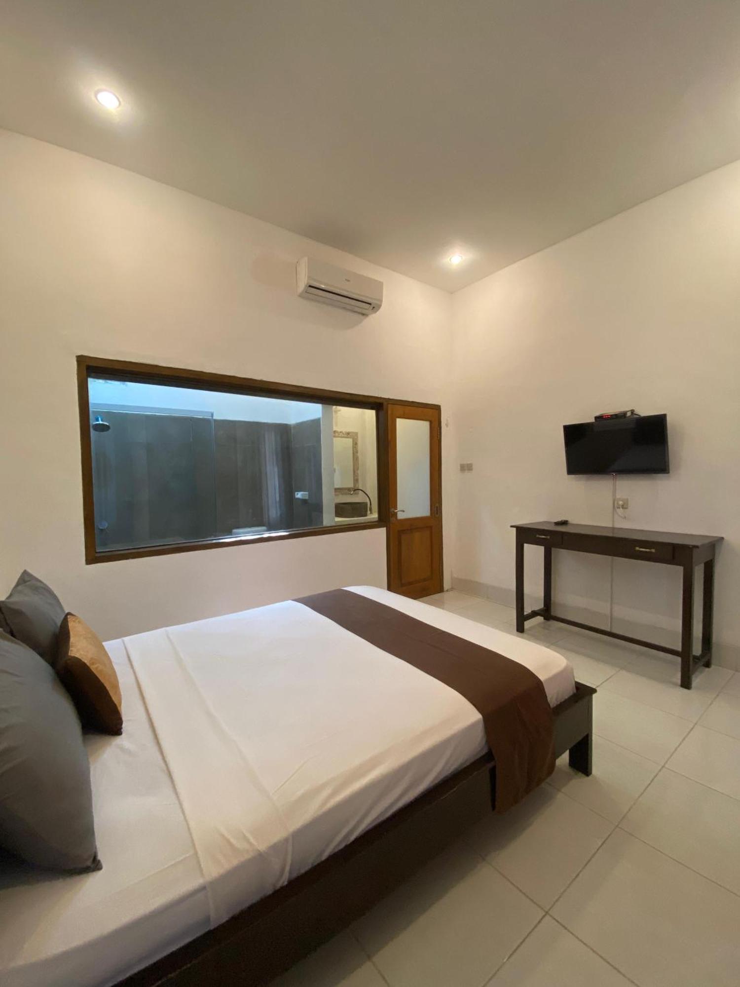 Bale Sunrise Hotel กีลีตราวางัน ภายนอก รูปภาพ
