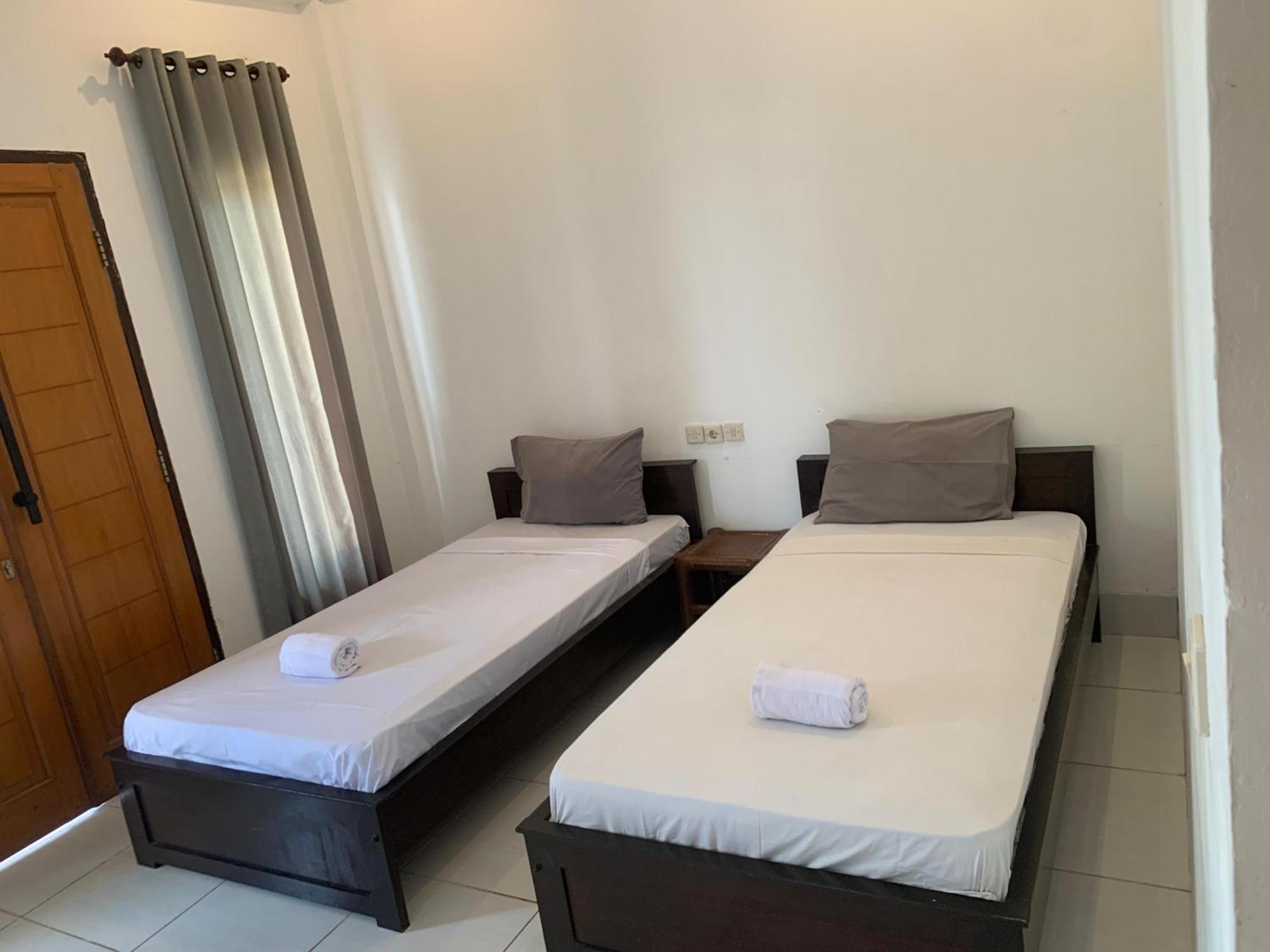 Bale Sunrise Hotel กีลีตราวางัน ภายนอก รูปภาพ
